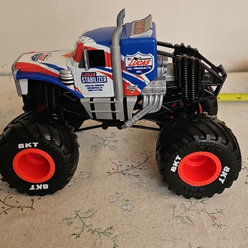 Monster jam lucas - monster, oil